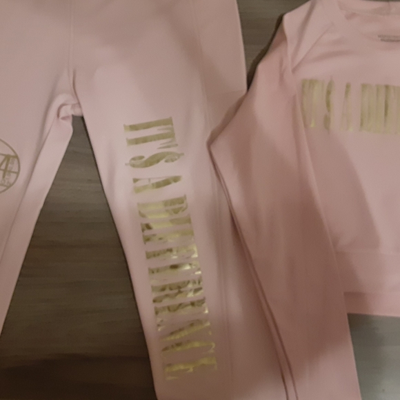 Top & bottom hoodie set - Picture 4 of 8